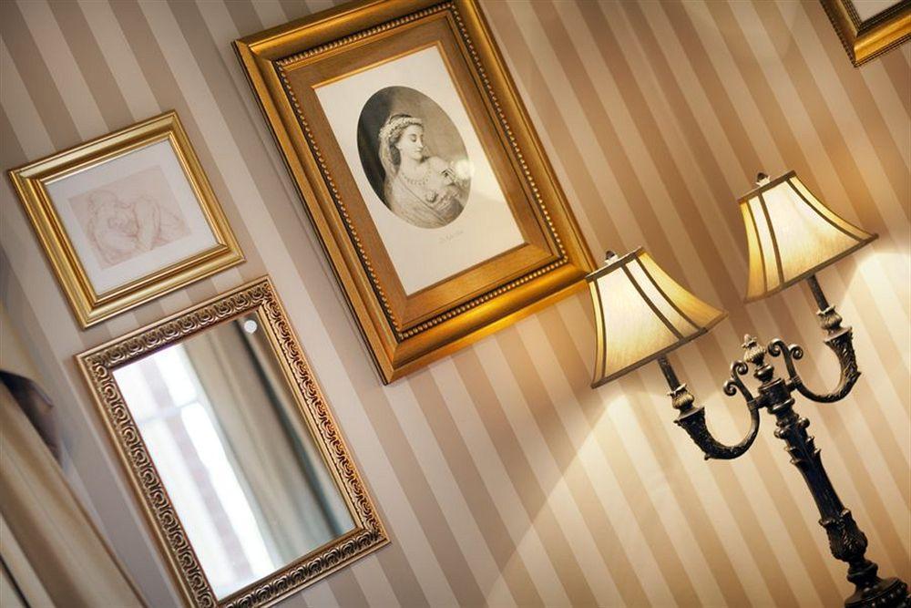 קונגלטון Alexandra Court Hotel מראה חיצוני תמונה