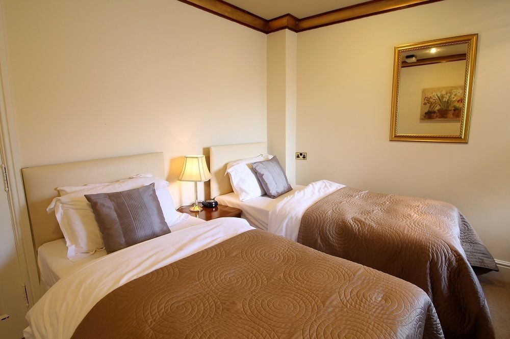 קונגלטון Alexandra Court Hotel מראה חיצוני תמונה