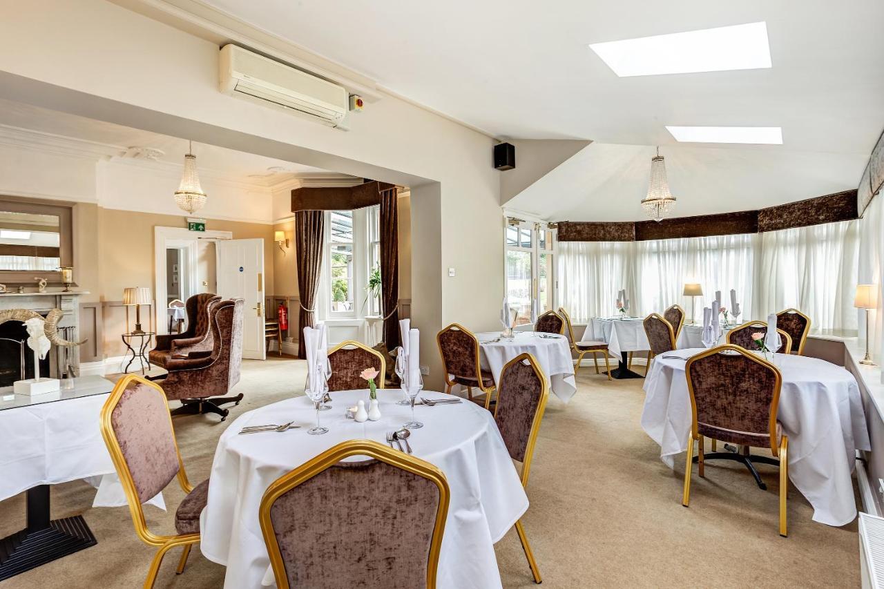 קונגלטון Alexandra Court Hotel מראה חיצוני תמונה